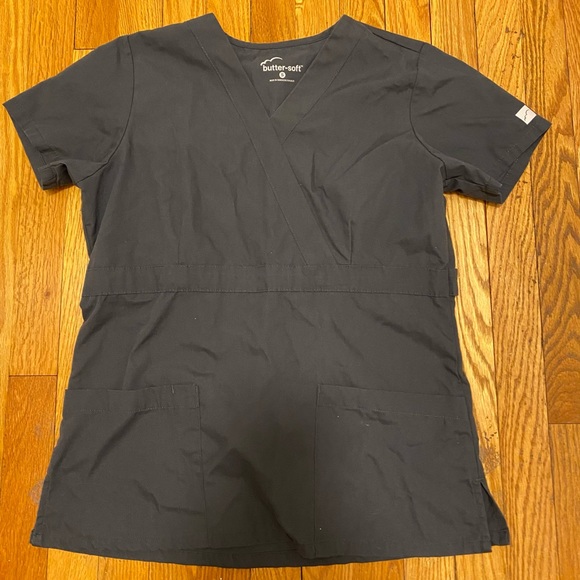 Butter Soft scrub top bundle - Picture 2 of 3